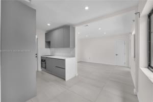 621 SW 33rd Ave #621, Miami, FL 33135, - MLS#A12015310