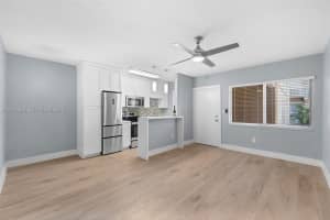 6330 SW 79th St APT 4, South Miami, FL 33143, - MLS#A12015366