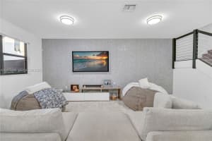 7903 NW 105th Ave, Doral, FL 33178, - MLS#A12015392