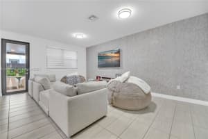 7903 NW 105th Ave, Doral, FL 33178, - MLS#A12015392