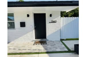 7860 NW 10th St, Pembroke Pines, FL 33024, - MLS#A12015396