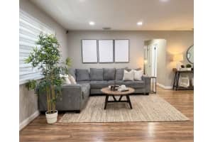 7860 NW 10th St, Pembroke Pines, FL 33024, - MLS#A12015396