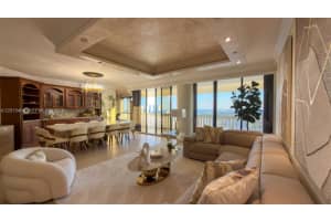 2000 Island Blvd 3004, Aventura