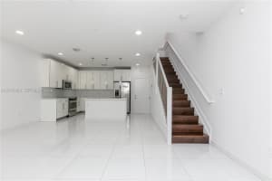 2610 NE 213th St Unit 103, Miami, FL 33180, - MLS#A12015403