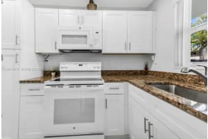 1425 Arthur St APT 103A, Hollywood, FL 33020, - MLS#A12015474