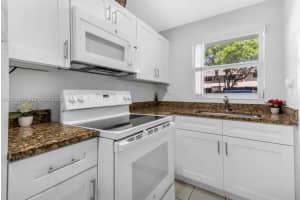1425 Arthur St APT 103A, Hollywood, FL 33020, - MLS#A12015474