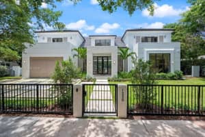 1220 S Alhambra Cir, Coral Gables, FL 33146, - MLS#A12015477