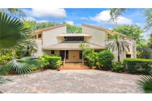 8875 Sw 110th St, Miami