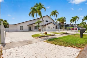 10934 SW 137th Ct, Miami, FL 33186, - MLS#A12015514