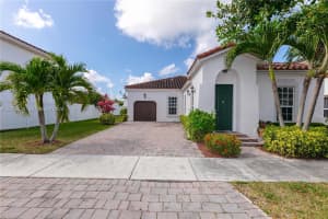 17031 SW 92nd St, Miami, FL 33196, - MLS#A12015530