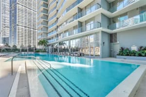 77 Se 5th St 1511, Miami