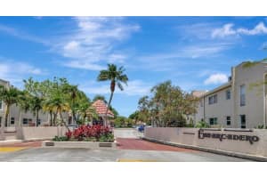 5222 Ne 6th Ave F34, Oakland Park