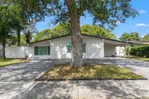 309 NW 43rd Ave, Plantation, FL 33317, - MLS#A12015566