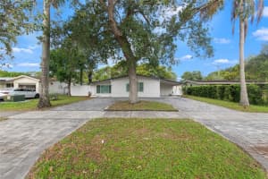 309 NW 43rd Ave, Plantation, FL 33317, - MLS#A12015566
