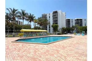 20400 W Country Club Dr APT 209, Aventura, FL 33180, - MLS#A12015570