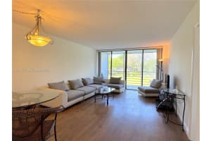 20400 W Country Club Dr APT 209, Aventura, FL 33180, - MLS#A12015570