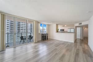 1155 Brickell Bay Dr APT 1602, Miami, FL 33131, - MLS#A12015630