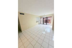 445 W Park Dr Apt 106-4, Miami, FL 33172, - MLS#A12015635