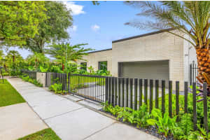 72 Shore Dr W, Miami, FL 33133, - MLS#A12015646