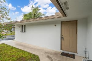 645 NW 15th Ave #1, Fort Lauderdale, FL 33311, - MLS#A12015653