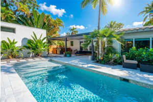 725 Ne 81st St, Miami