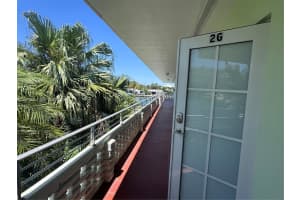 8550 Byron Ave APT 2G, Miami Beach, FL 33141, - MLS#A12015694