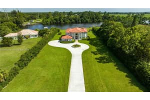 6152 Sw Banks St, Palm City