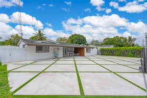 46 NE 164th St, Miami, FL 33162, - MLS#A12015758