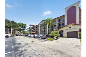 13055 SW 15th Ct APT 307S, Pembroke Pines, FL 33027, - MLS#A12015774