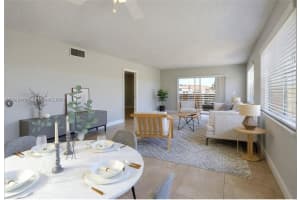 3050 NE 16th Ave APT 407, Oakland Park, FL 33334, - MLS#A12015779