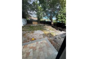 833 NW 75th St, Miami, FL 33150, - MLS#A12015808