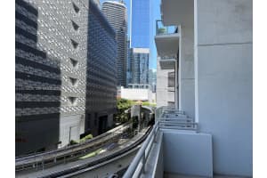 Avenue on Brickell, 1050 Brickell Ave APT 412, Miami, FL 33131, - MLS#A12015828