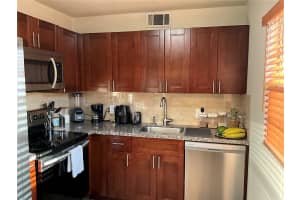 150 SW 134th Way APT 304R, Pembroke Pines, FL 33027, - MLS#A12015838