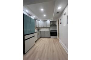 20300 W Country Club Dr Apt 106-3, Aventura, FL 33180, - MLS#A12015848