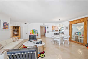 8925 Collins Ave APT 9J, Surfside, FL 33154, - MLS#A12015866