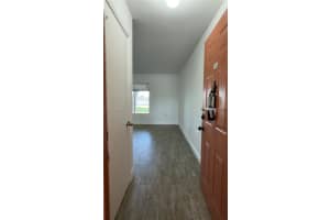 2445 Nw 33rd St 1404, Oakland Park