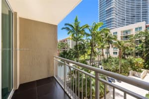 2000 N Bayshore Dr APT 307, Miami, FL 33137, - MLS#A12015915