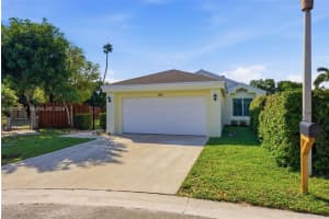 3861 Nw 20th St, Coconut Creek