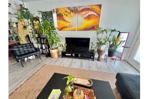 330 74th St 15, Miami Beach