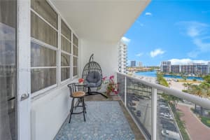 3725 S Ocean Dr APT 1015, Hollywood, FL 33019, - MLS#A12016001