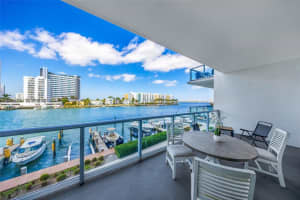 7928 East Dr APT 305, North Bay Village, FL 33141, - MLS#A12016016