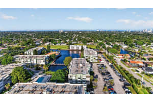2761 Taft St APT 212, Hollywood, FL 33020, - MLS#A12016023