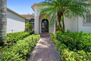 2538 Eagle Run Dr, Weston, FL 33327, - MLS#A12016027