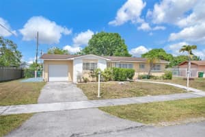 10565 Sw 156th Ln, Miami