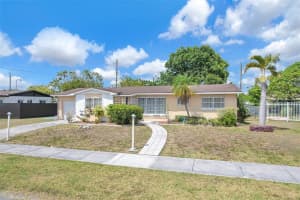 10565 SW 156th Ln, Miami, FL 33157, - MLS#A12016028