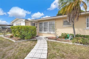 10565 SW 156th Ln, Miami, FL 33157, - MLS#A12016028