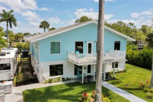 27237 Rio Vista Cir, Bonita Springs, FL 34135, - MLS#A12016053