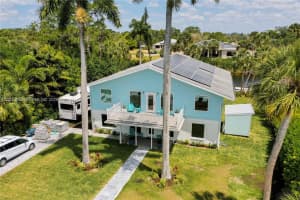 27237 Rio Vista Cir, Bonita Springs, FL 34135, - MLS#A12016053