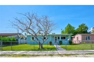 6450 Sw 39th Ter, Miami