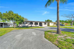 2512 Alcazar Dr, Miramar, FL 33023, - MLS#A12016074